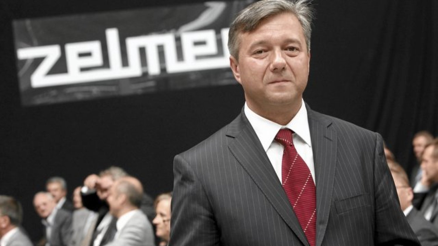 Jak na wartość wycenianej na 400-500 mln firmy prezes Zelmera zarabiał skromnie - 53 tys. miesięcznie. Prawdziwe miliony czekały na niego gdy wyprowadził firmę na prostą i sprzedał inwestorom