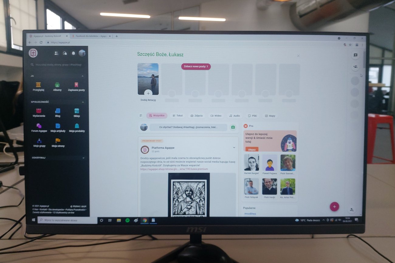 Przez tydzień podglądałem, jak działa Facebook dla katolików. Nie ma tam nalotu trolli, z czym zmagała się choćby Albicla.