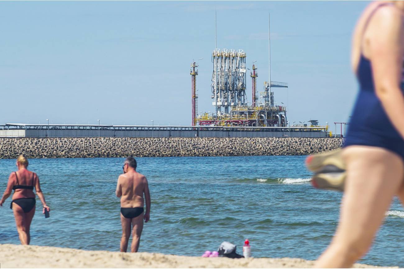 Terminal LNG im. Prezydenta Lecha Kaczyńskiego w Świnoujściu oczekujący na podłączenie do gazociągu Baltic Pipe.
