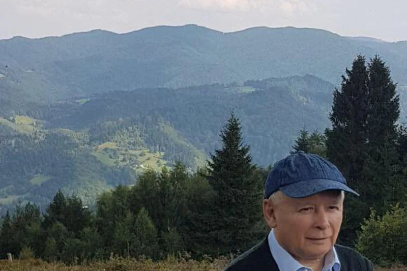 Joachim Brudziński opublikował zdjęcie prezesa Kaczyńskiego na tle gór.