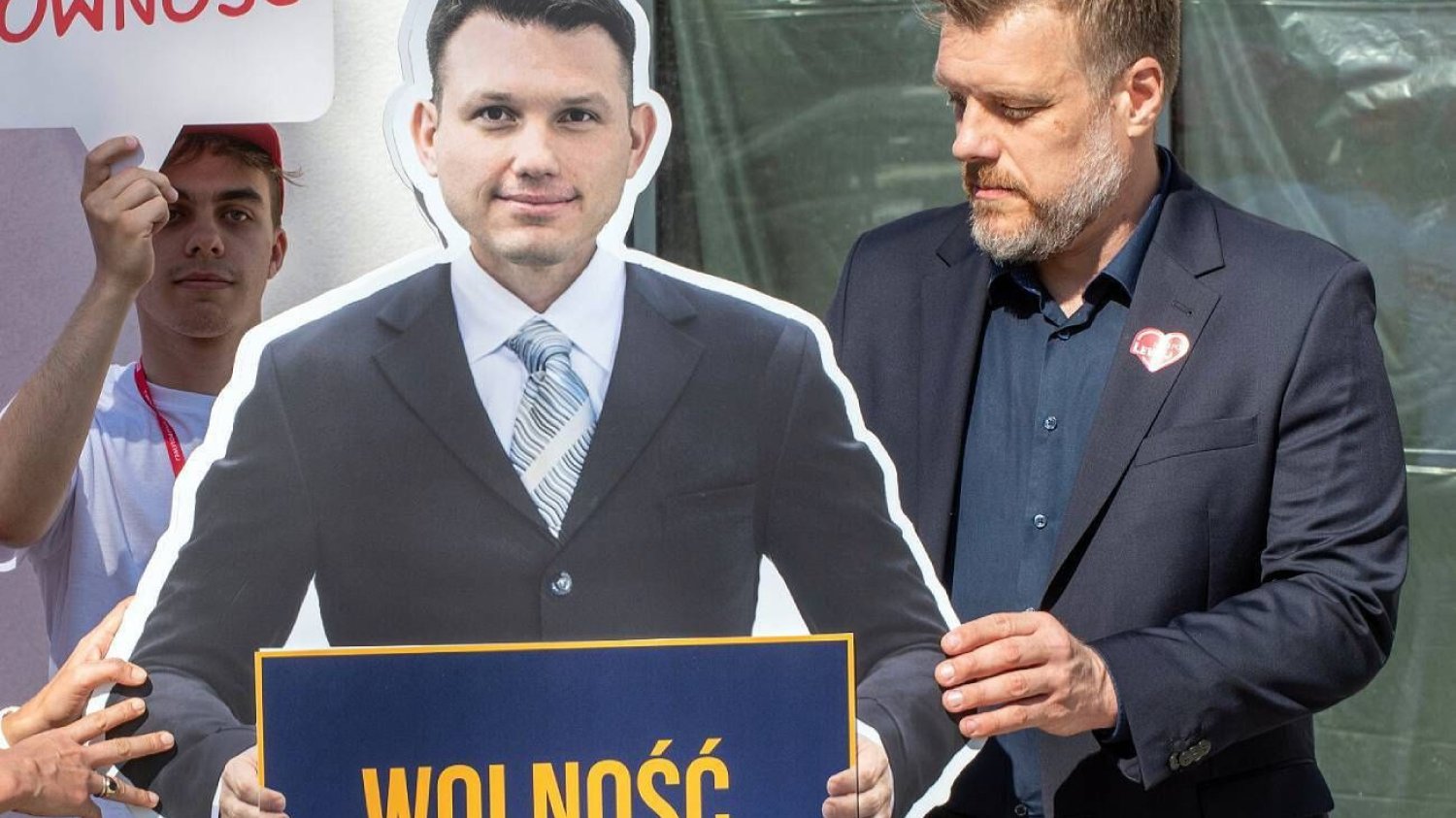 Na kogo postawią wyborcy Mentzena i Zandberga? Jest nowy sondaż przed II turą. Nowy sondaż przed drugą turą. Jak zagłosują wyborcy Zandberga i Mentzena?