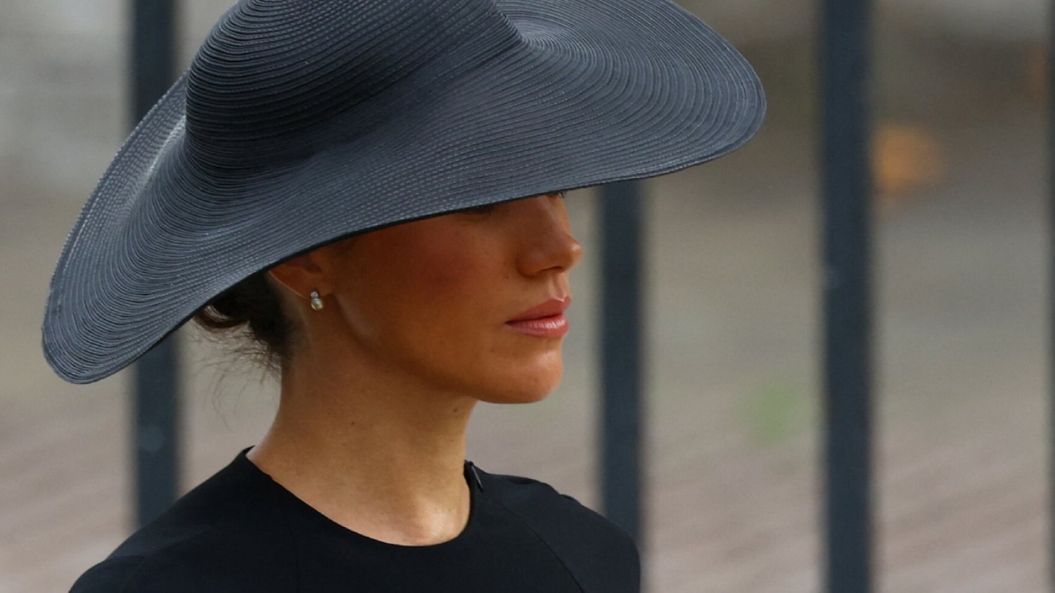 Meghan Markle i Książę Harry na pogrzebie królowej Elżbiety