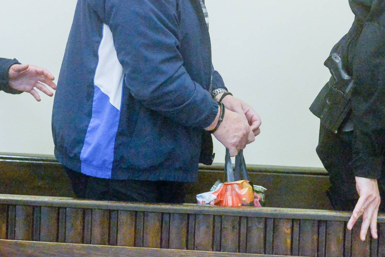 Dziadek, który gwałcił 6-letnią wnuczkę doczekał się lekkiego wyroku