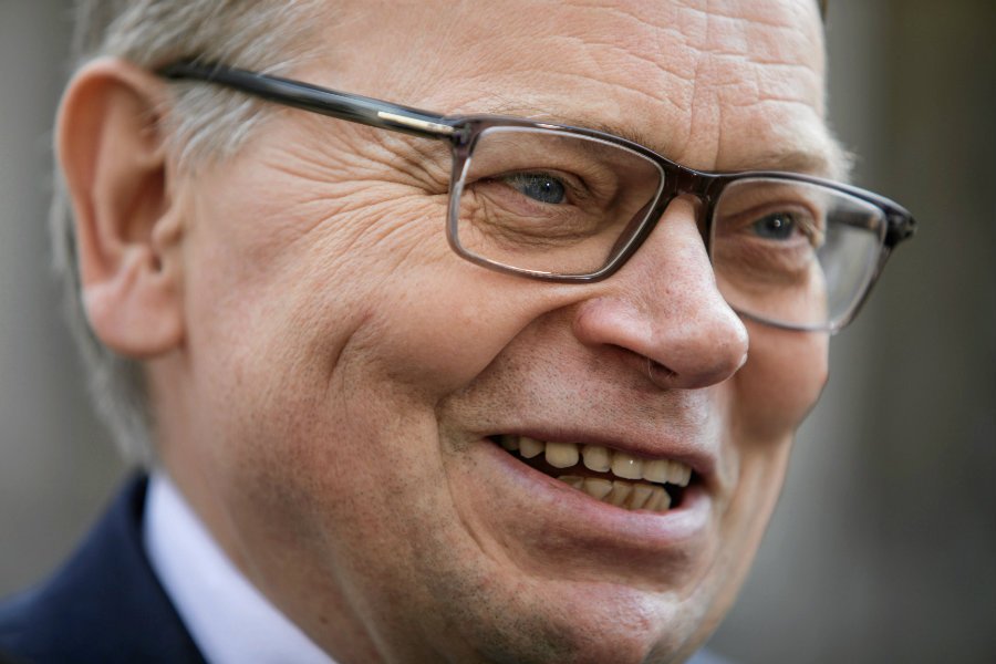 Tadeusz Zysk pochwalił się zwycięstwem w internetowej sondzie. Problem w tym, że została ona zmanipulowana.