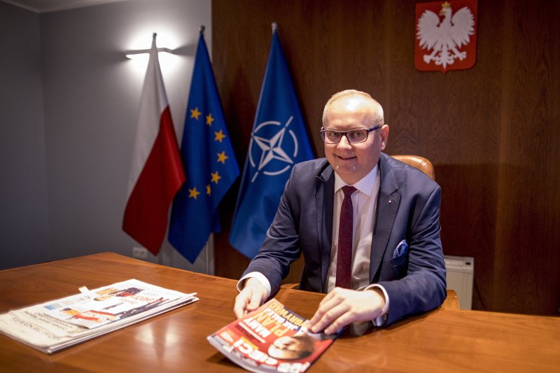 Nieoficjalnie: Łukasz Mikołajczyk ma być nowym szefem MEN.