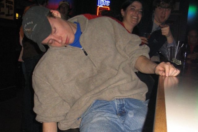 Pijany uczestnik imprezy