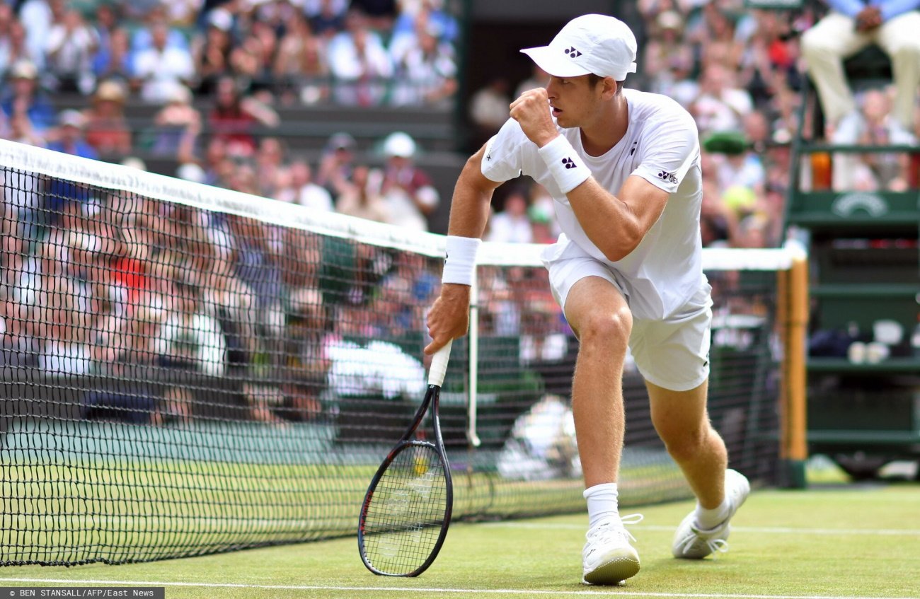 Hubert Hurkacz ma już za sobą dwa wygrane mecze w tegorocznym Wimbledonie