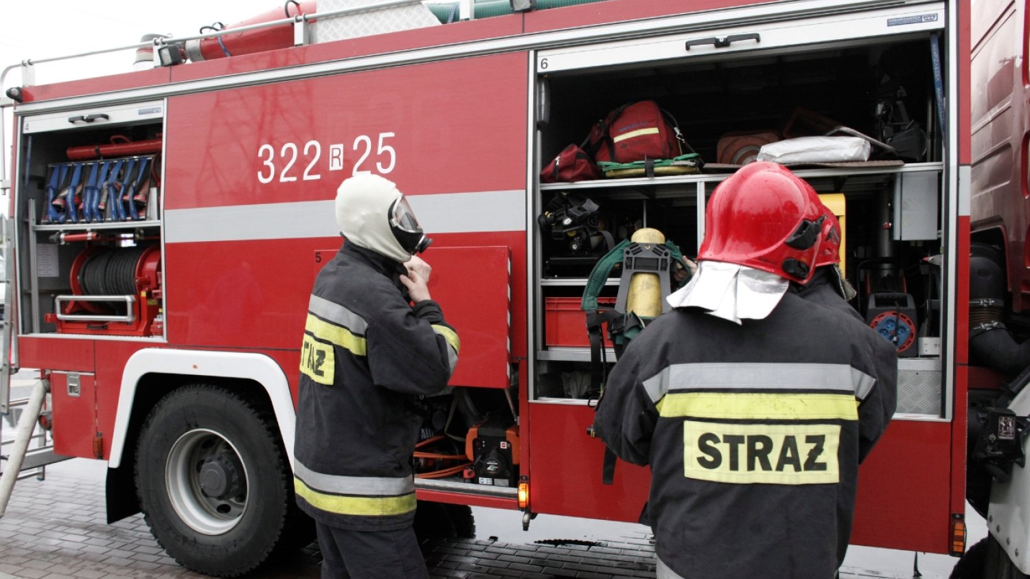 Pożar i wielka ewakuacja po wybuchu w laboratorium w Gdyni. Są nowe informacje od służb Pożar laboratorium w Gdyni. Ewakuacja kilkuset osób, są nowe informacje