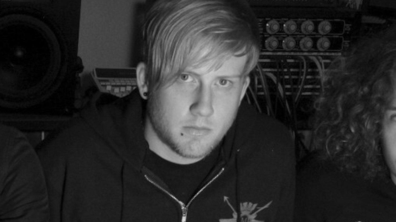 Śmierć perkusisty My Chemical Romance. Nie żyje Bob Bryar. Śmierć Boba Bryara.