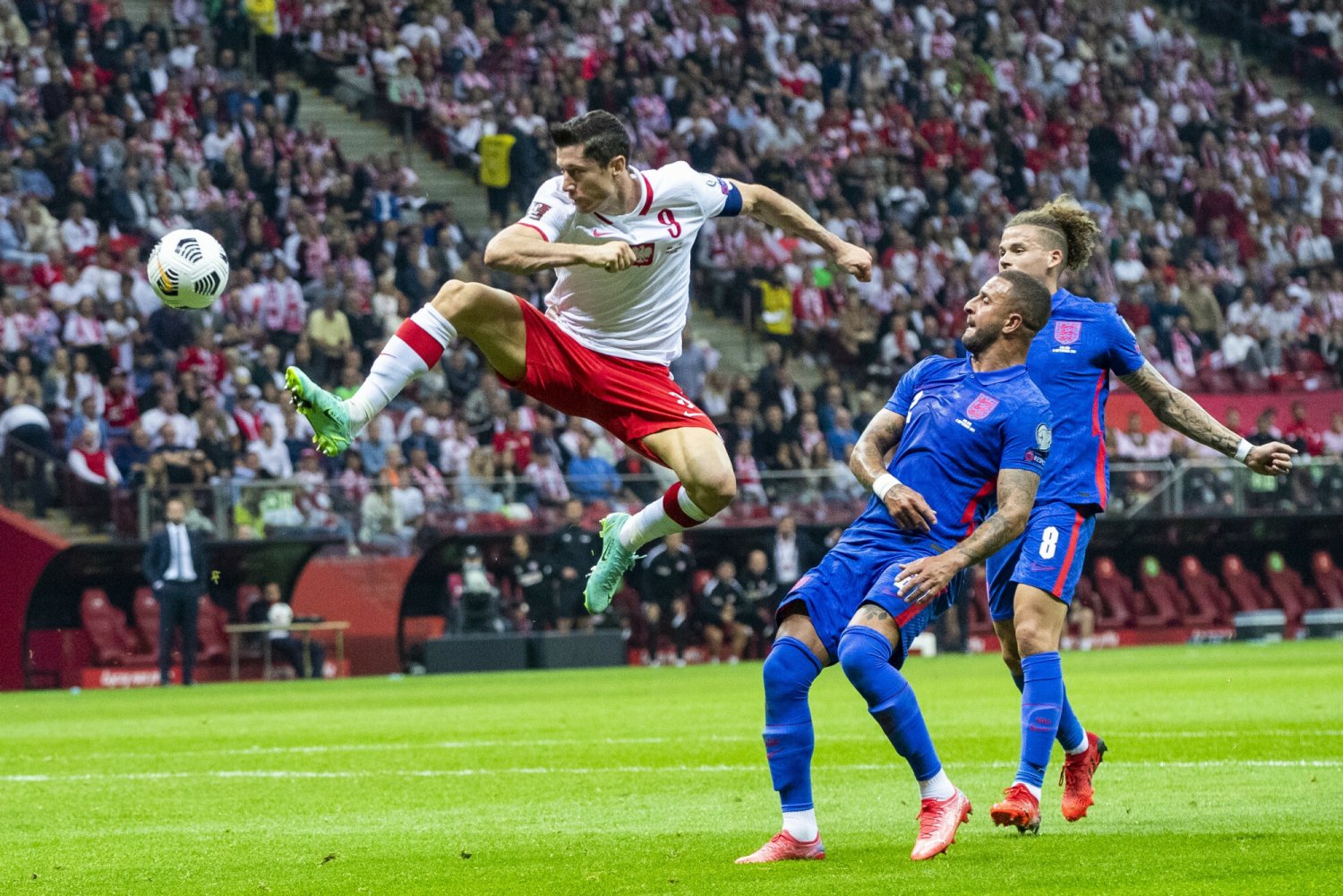 Czy Robert Lewandowski powinien zagrać ze Szkocją? To dziś pytanie dnia nad Wisłą