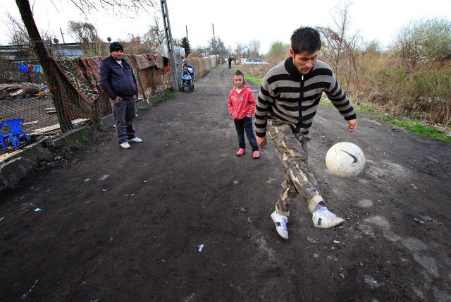 Romowie żyją głównie na zasiłkach