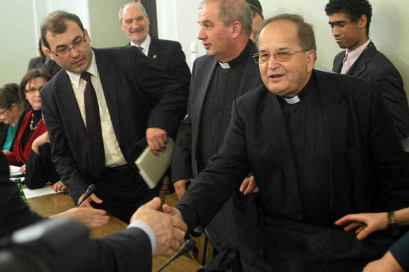 O. Tadeusz Rydzyk stanął w obronie abpa Józefa Wesołowskiego, którego władze Dominikany oskarżają o pedofilię.