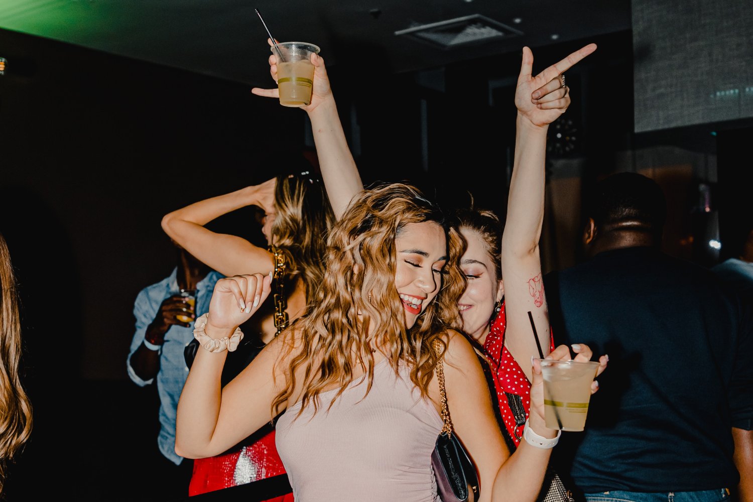 Jak kończą się sylwestrowe wielkie nadzieje na świetną zabawę, wie każdy, kto wyszedł z domu ostatniego dnia roku więcej niż kilka razy