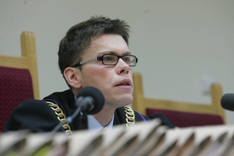 Cezary Gmyz z "Tygodnika Lisickiego" wytyka sędziemu Igorowi Tulei, że jego matka pracowała w SB.