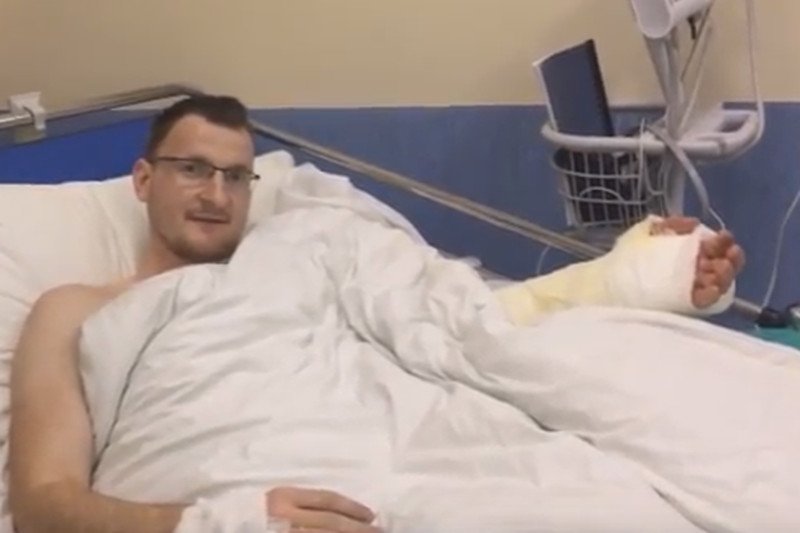 To absolutna światowa rewelacja! Polscy chirurdzy przyszyli rękę pacjentowi, który... nigdy ręki nie miał