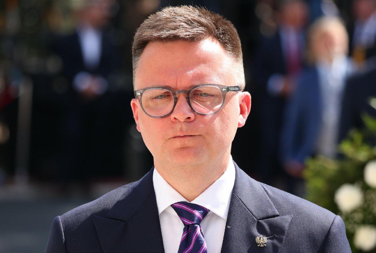 Sondaż. Polacy nie wierzą w sukces Szymona Hołowni.