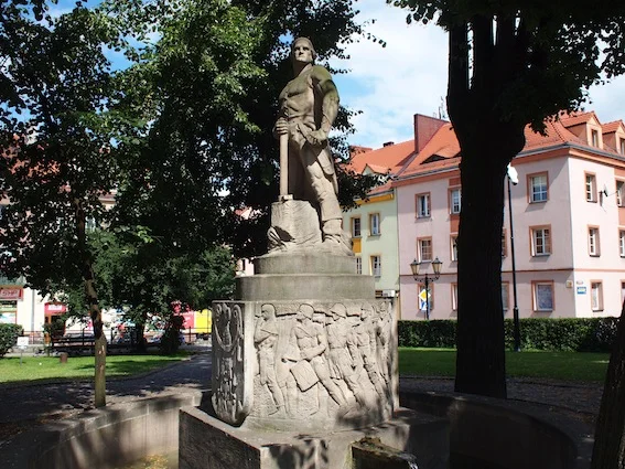 Pomnik złotoryjskich górników poległych w Bitwie pod Legnicą 1241 roku.