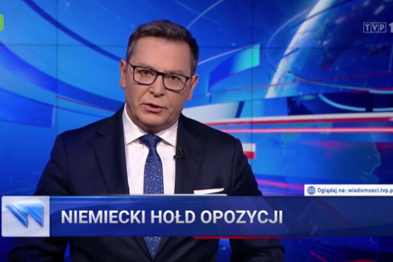 W materiale "Wiadomości" kolejny raz znalazły się zmanipulowane informacje.