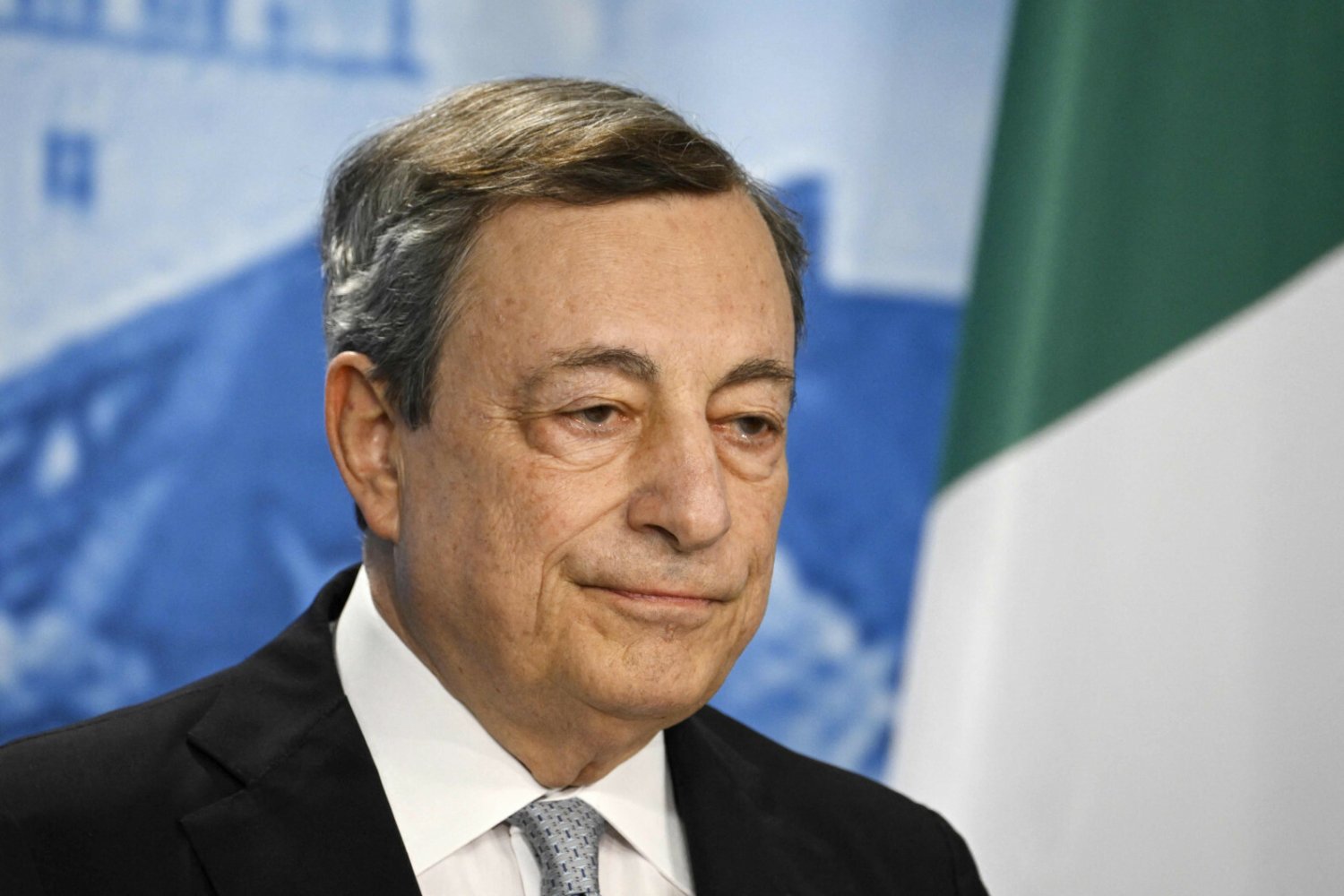 Włoski premier zdecydował, że podaje się do dymisji.
