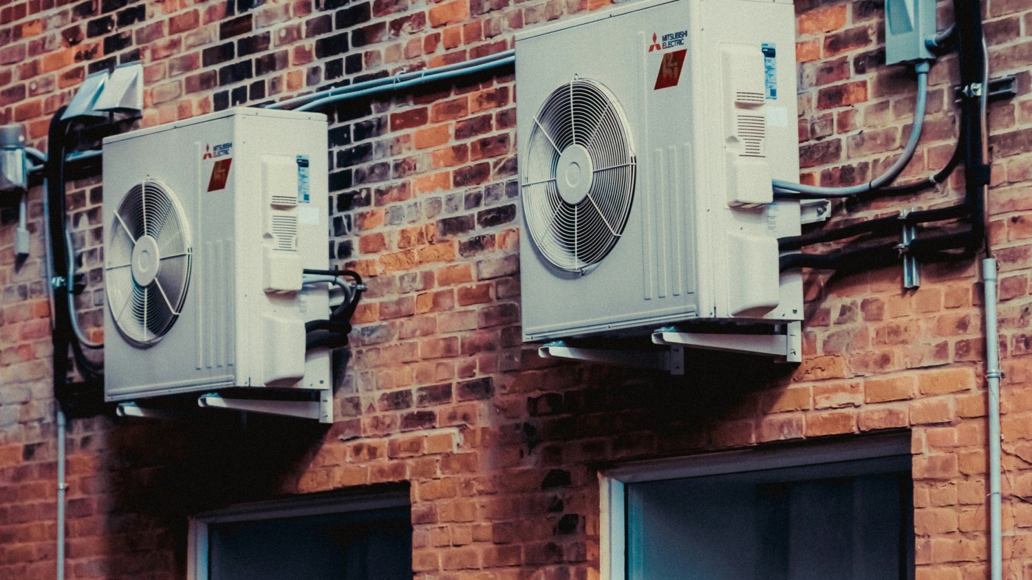 AI oraz klimatyzacja zwiększają popyt na energię