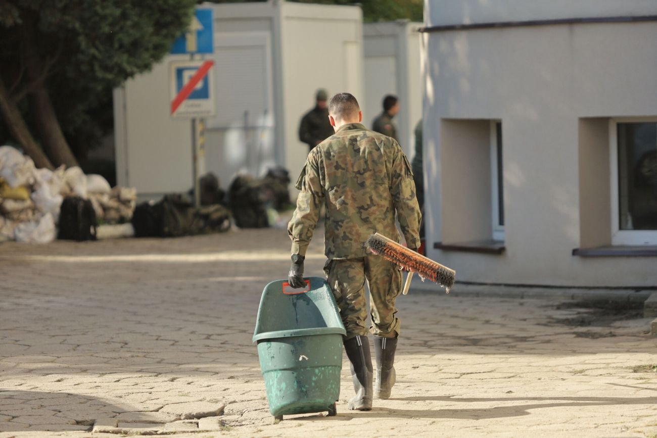 Wotowiec usłyszał zarzuty za okradanie powodzian. Nie trafił jednak do aresztu (zdjęcie ilustracyjne 21.09.2024 r.).