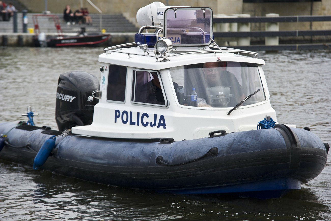 Z Narwi wyłowiono zwłoki kobiety i dziewczynki