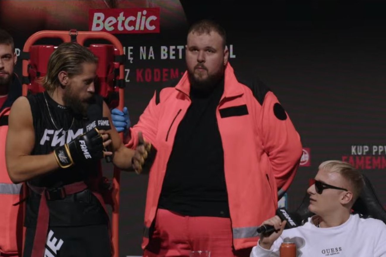 Sebastian Fabijański opuścił oktagon podczas FAME MMA.