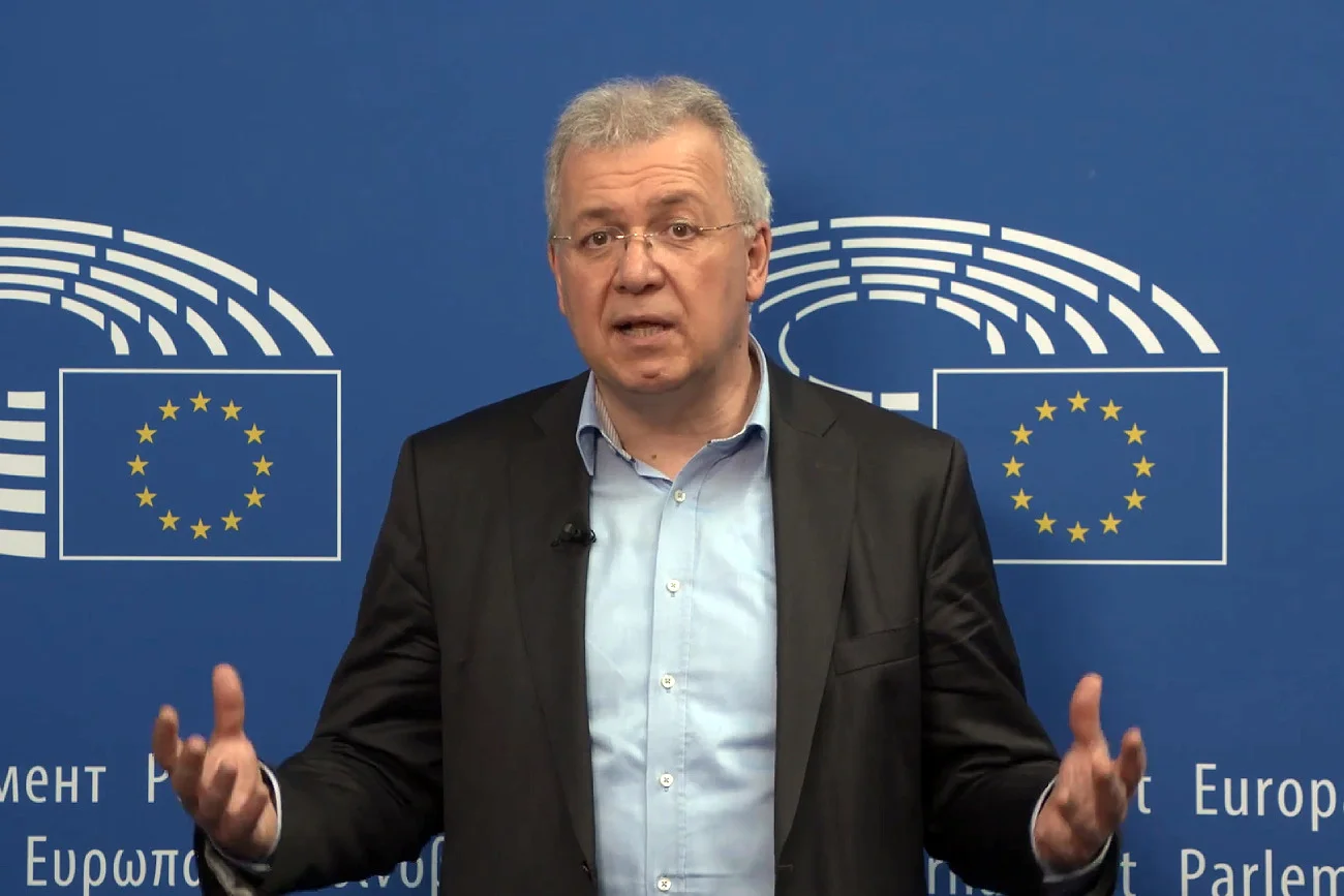 Niemiecki eurodeputowany z chadeckiej opozycji Markus Ferber zasugerował, że Polska powinna dzielić się zapasami gazu z innymi krajami UE. Eurodeputowany CSU Markus Ferber.