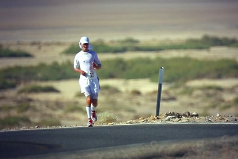 Niepełnosprawny maratończyk Darek Strychalski chce, by internauci pomogli mu wystartować w kolejnej edycji biegu Badwater w USA.