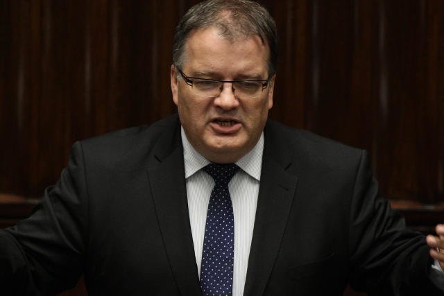 Andrzej Dera o deficycie budżetowym w UE. Wykazał się dużą niewiedzą.