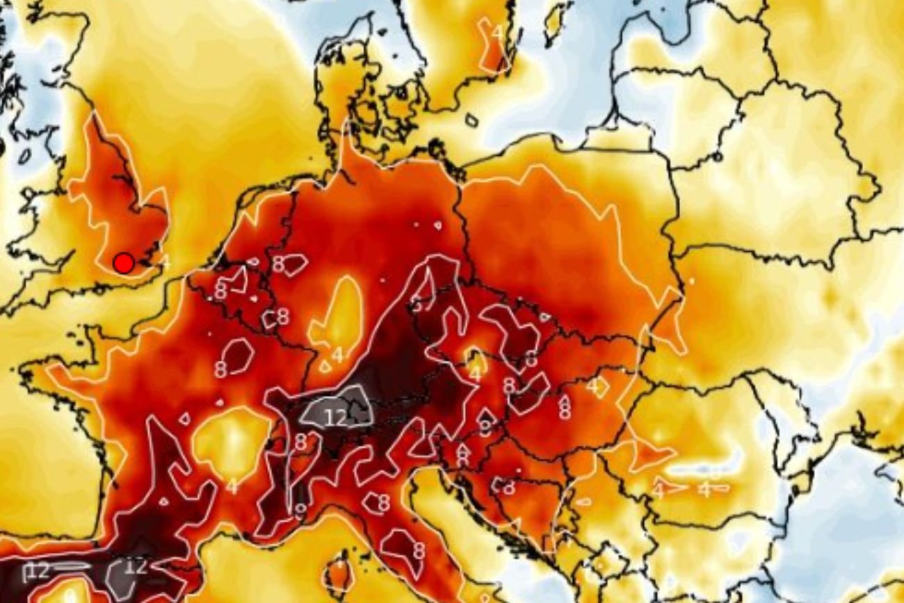 Pogoda na weekend zaskoczy. Mieszkańcy tych regionów Polski powinni uważać na burze