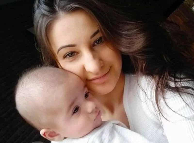 Klaudia Sadkowska ma 167 cm wzrostu, waży ok. 50 kg. Czechowice-Dziedzice: zaginęła 23-letnia Klaudia Sadkowska wraz z 10-miesięcznym synkiem Aleksandrem.