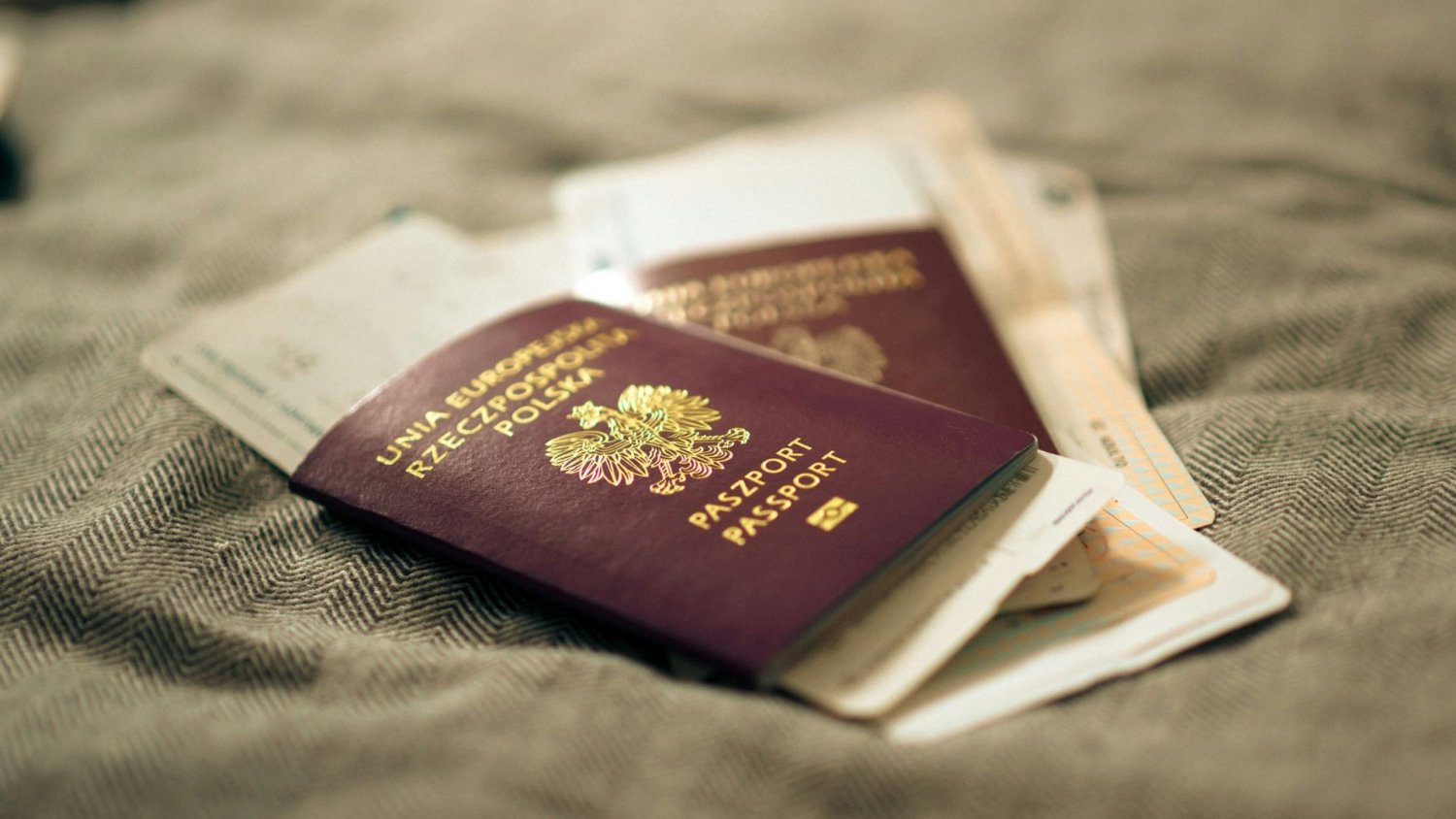 Polski paszport do zmiany. Będzie pięknie, jeśli listonosz nie zgubi przesyłki