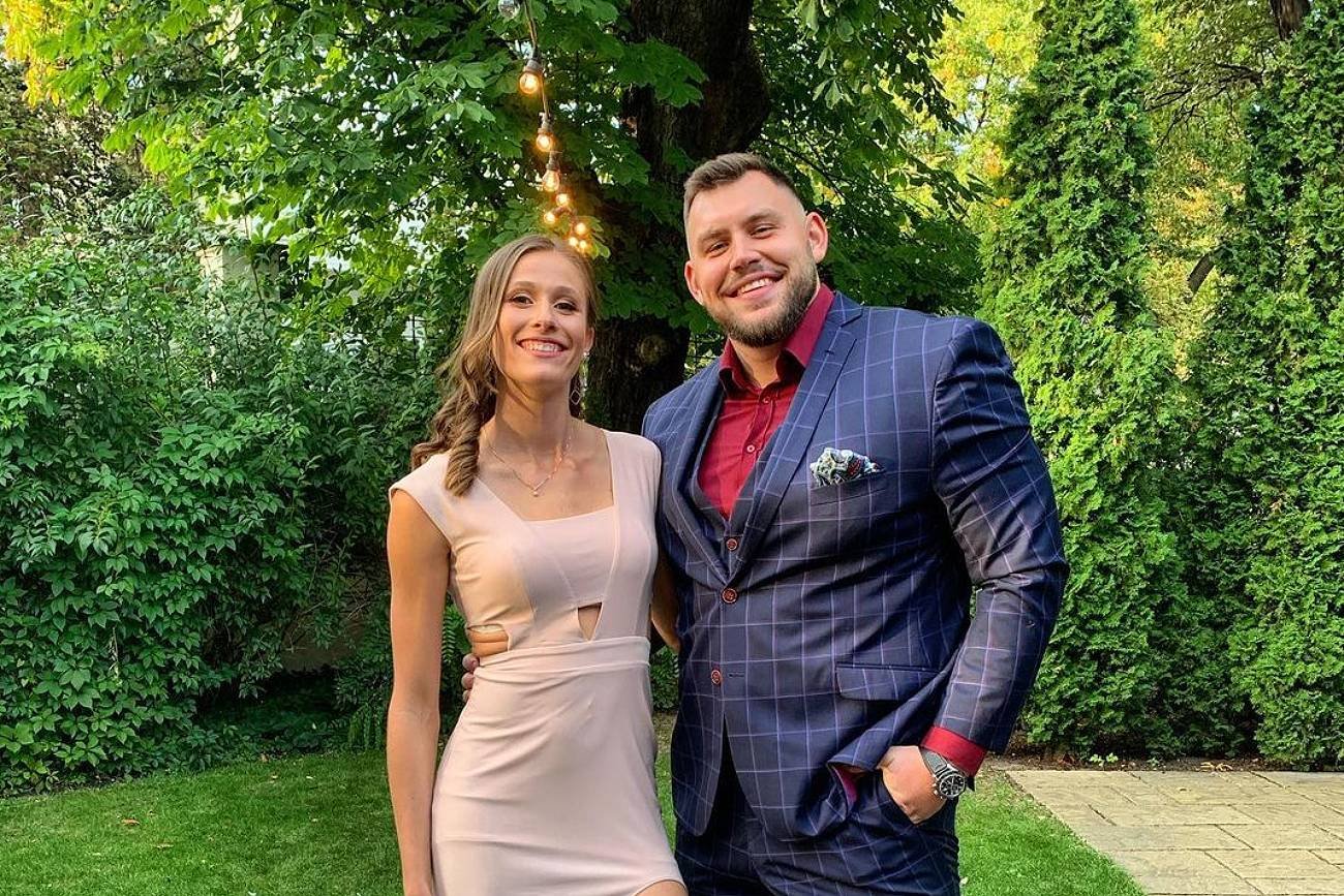 Złota medalistka z Tokio 2020 w sztafecie 4x400m Natalia Kaczmarek to wieloletnia partnerka Konrada Bukowieckiego, który reprezentuje Polskę na igrzyskach olimpijskich w pchnięciu kulą