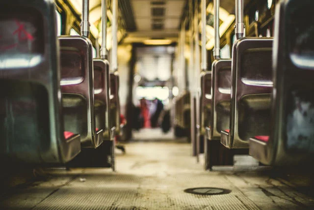 Metro jest, tramwaje są - w stolicy spokojnie można oszczędzać na paliwie
