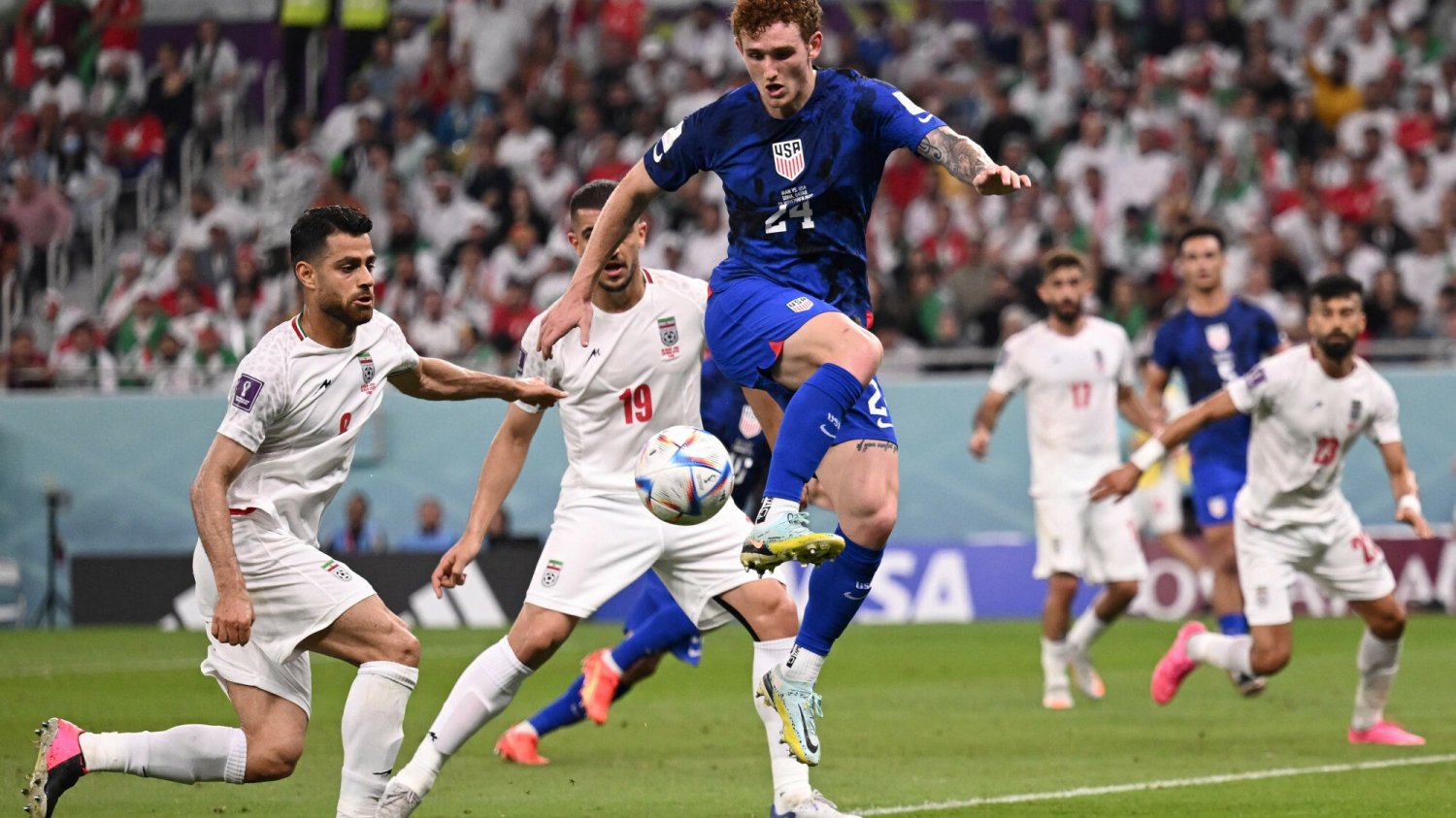 Starcie zaciekłych wrogów dla USA. Iran miał awans w rękach i fatalnie wszystko popsuł