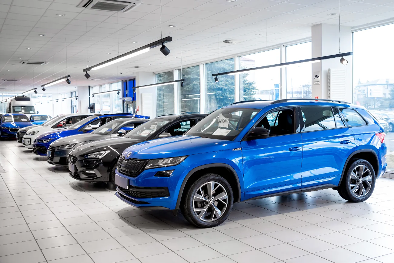 Volkswagen Financial Services STORE w Warszawie to pierwszy na świecie salon sprzedaży samochodów używanych pod marką niemieckiego producenta aut.