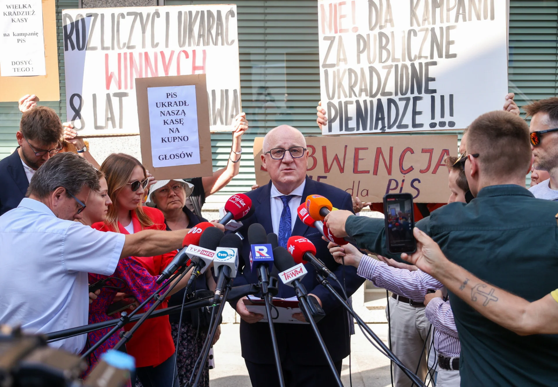 Jest decyzja ws. subwencji dla PiS. PKW mówi, co dalej z finansowaniem formacji Kaczyńskiego.