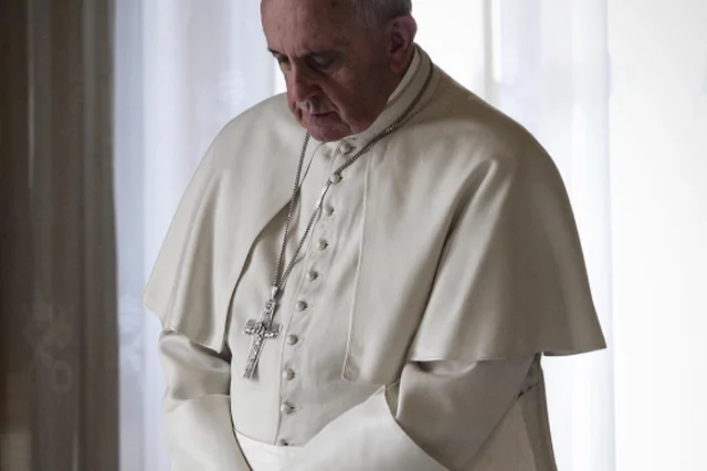 Papież precyzuje zasady usuwania biskupów, którzy nie reagują w przypadkach pedofilii.