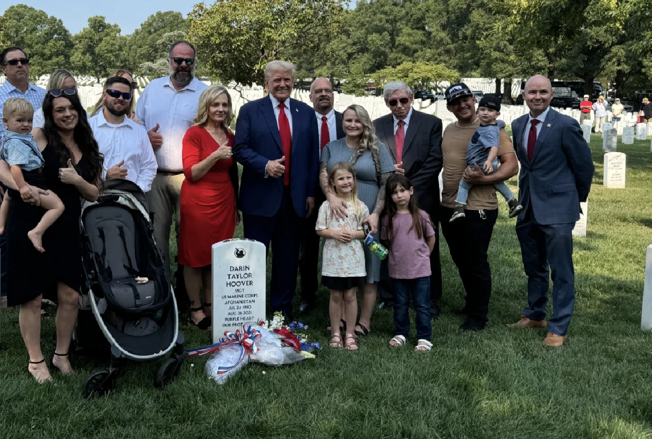 Incydent z udziałem Trumpa na cmentarzu wojskowym. Poszło o groby żołnierzy.
