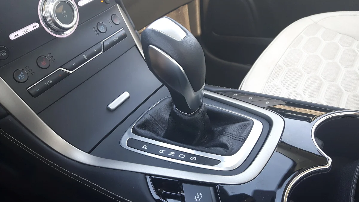 Automatyczna skrzynia biegów w S-Max Vignale to mocny punkt tego auta.