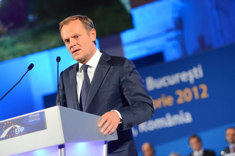 Niemiecka gazeta krytykuje Donalda Tuska i twierdzi, że trzy kraje w tym Polska mogą stracić 12 mld euro dotacji.