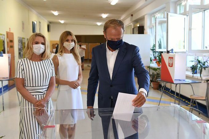 Wybory prezydenckie 2020. Donald Tusk wziął udział w głosowaniu.