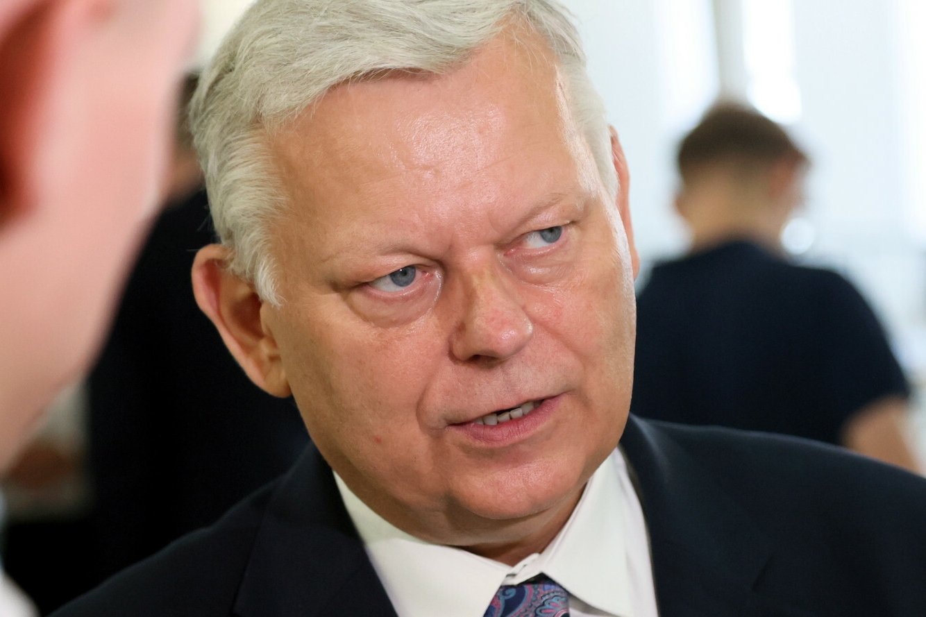 PiS poszukuje koalicjantów i większości. Suski twierdzi, że w umysłach.