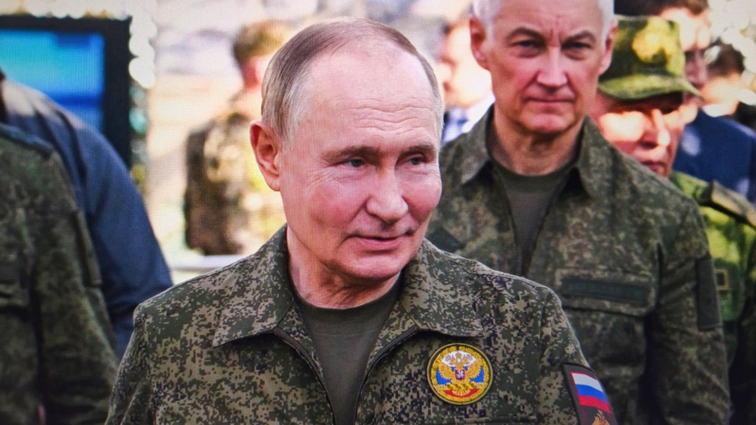 Rosja szykuje kosmiczną broń? Eksperci ostrzegają przed chaosem na orbicie Władimir Putin