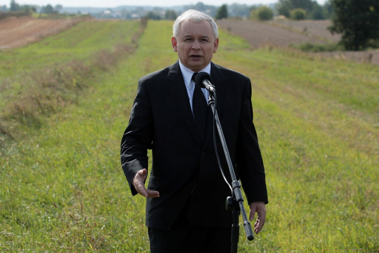 Sprawdziliśmy, czy politycy PiS mają rację ws. pracy przy zbieraniu szparagów.