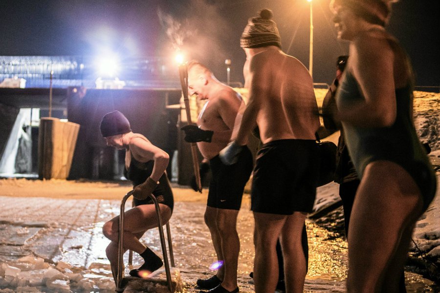 Nocna kąpiel Lubelskiego Klubu Morsów.