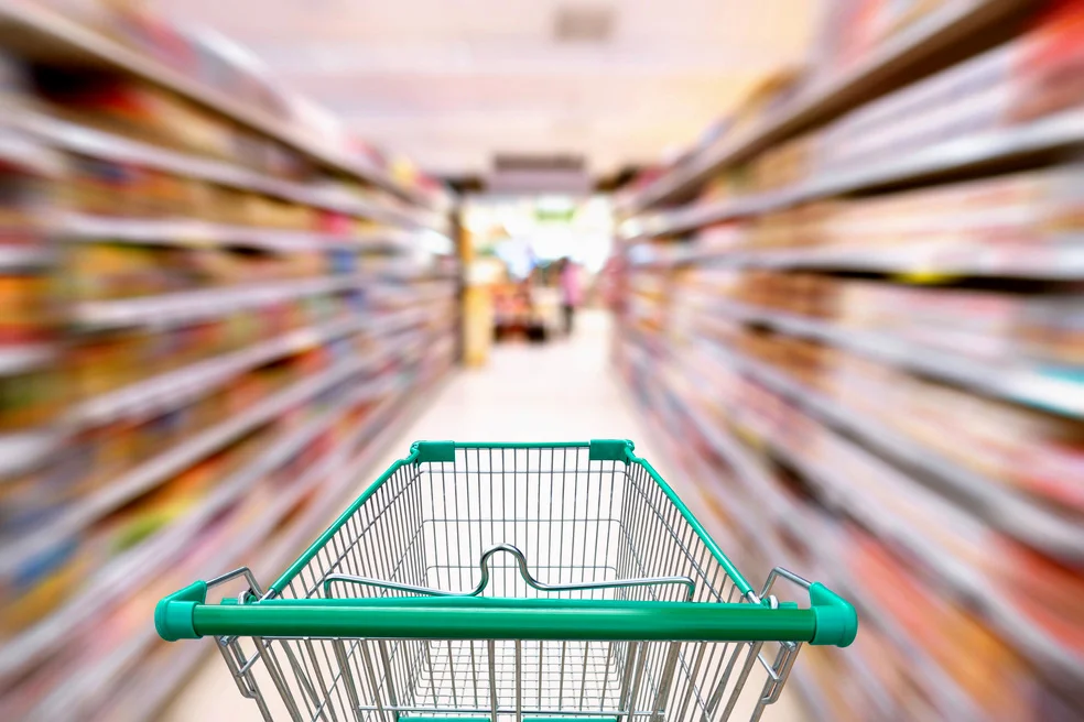 Czy 23 maja można zrobić zakupy w supermarketach? Kiedy wypada najbliższa niedziela handlowa?