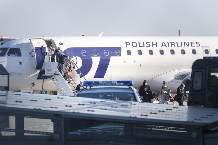 Lot przedłuża zawieszenie połączeń lotniczych do 31 maja.
