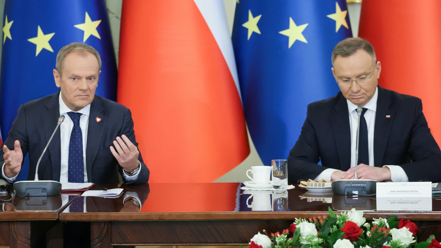 Donald Tusk zmienił temat Rady Gabinetowej. Zaczął od Pegasusa.